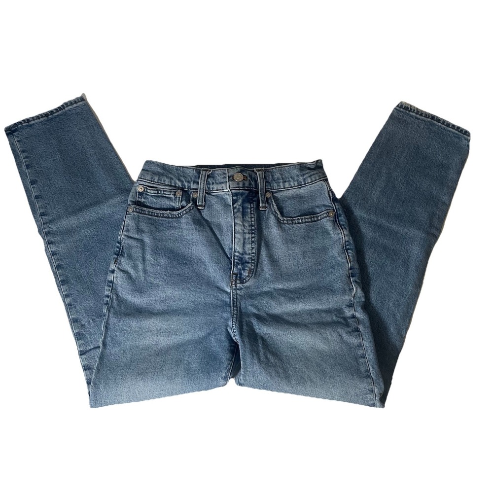 Madewell High Rise Straight Jeans in Medium Blue Wash